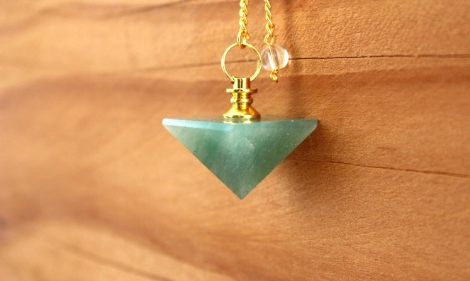 pendule divinatoire pyramide aventurine verte