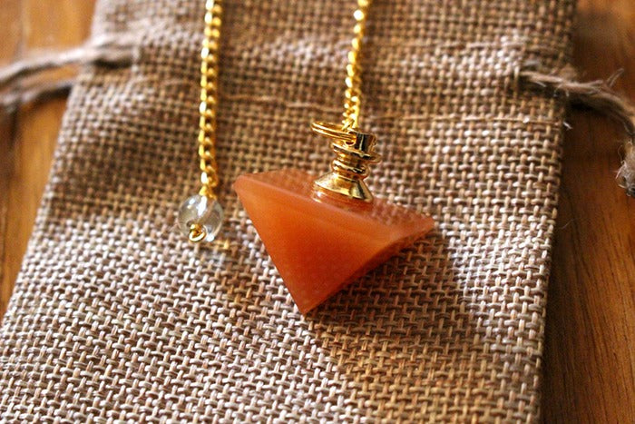 aventurine orange pendule divinatoire pyramide