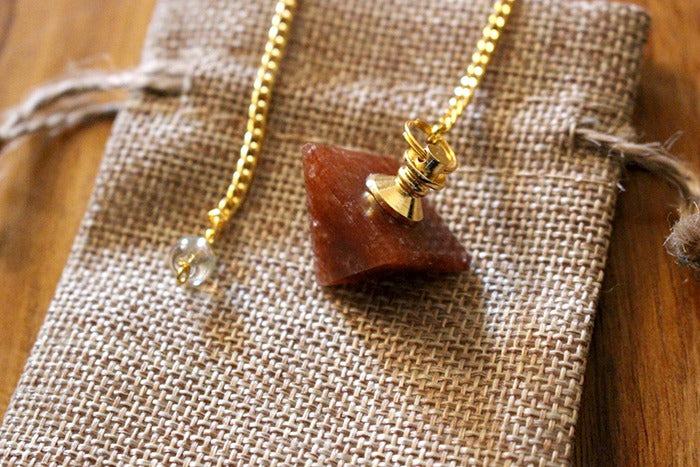 aventurine rouge pendule divinatoire pyramide