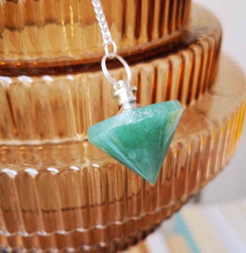 pendule-aventurine-verte-conependule-aventurine-verte-cone