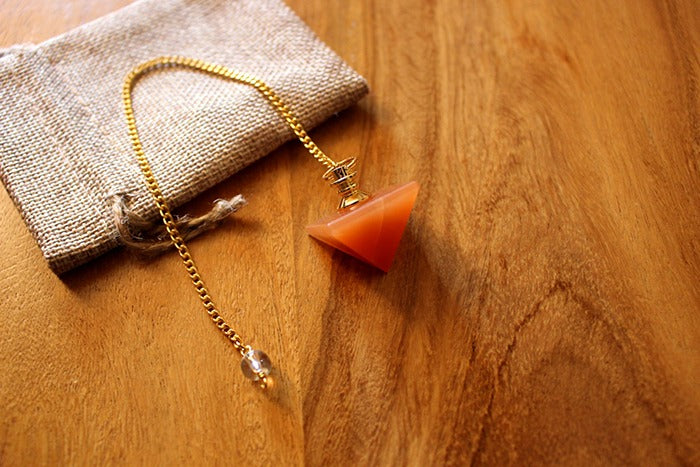 pendule pyramide aventurine orange